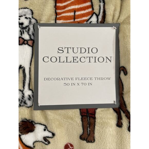 CUTE DOGS 50x70 Plush Throw Blanket Dalmatian Poodle Lab Dachshund Husky Shihtzu - Picture 2 of 5